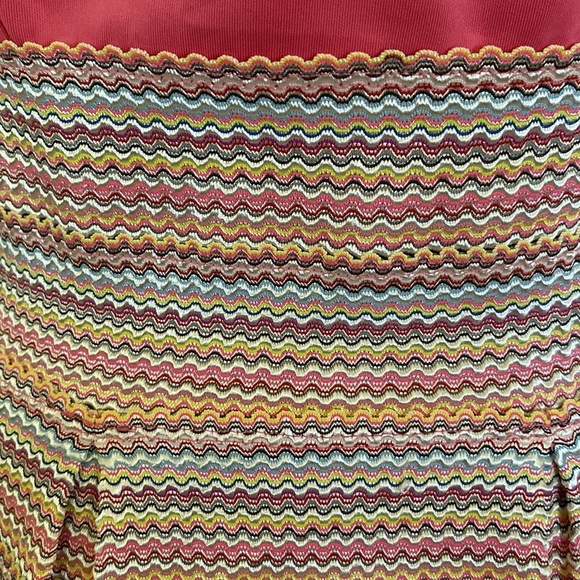 Pink unique New York, and Company dress size medium - Picture 2 of 6